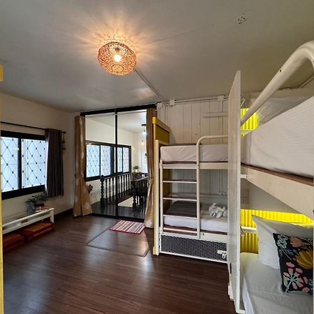 Chiza Hostel Chiangmai Chiang Mai Esterno foto