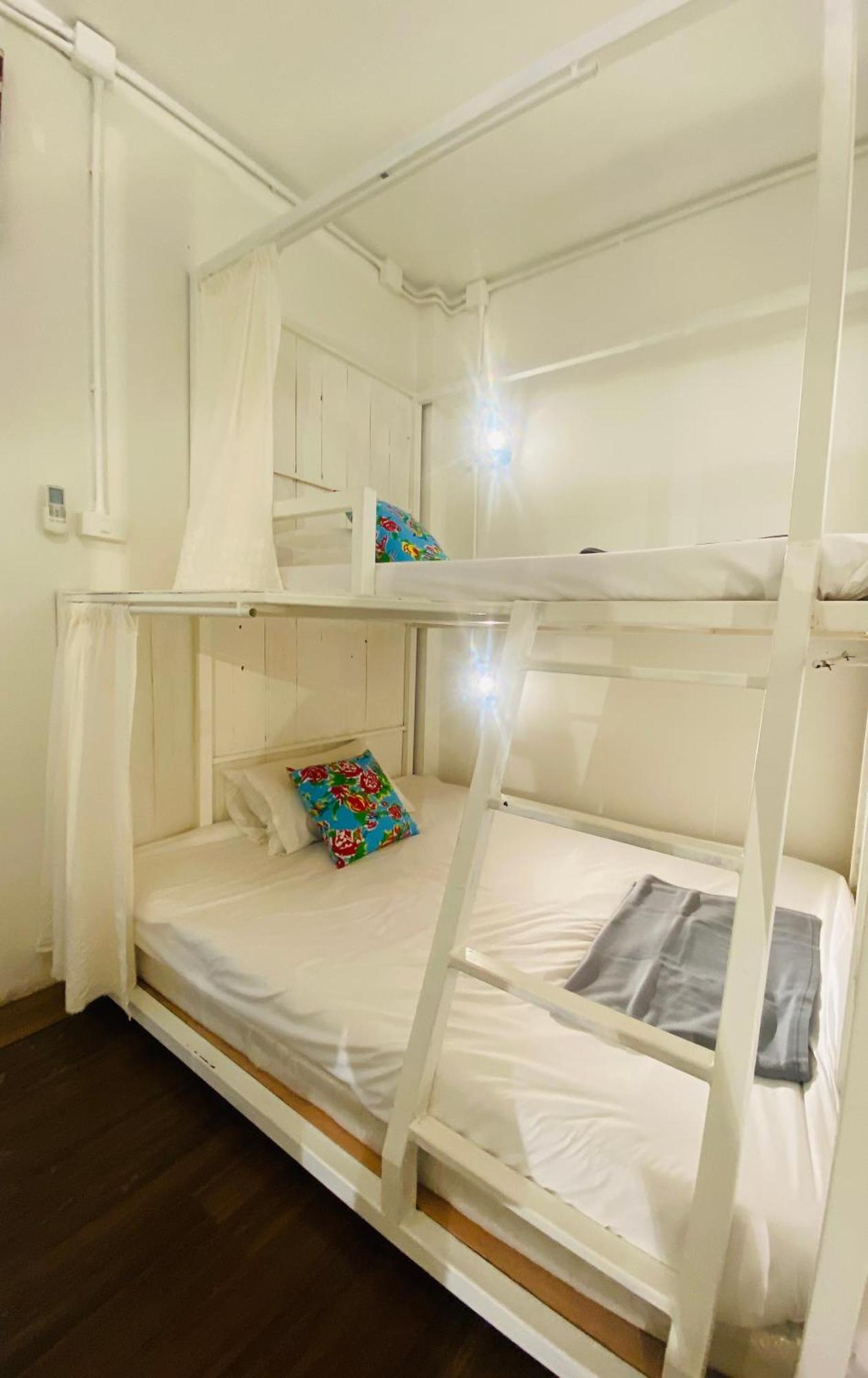 Chiza Hostel Chiangmai Chiang Mai Esterno foto