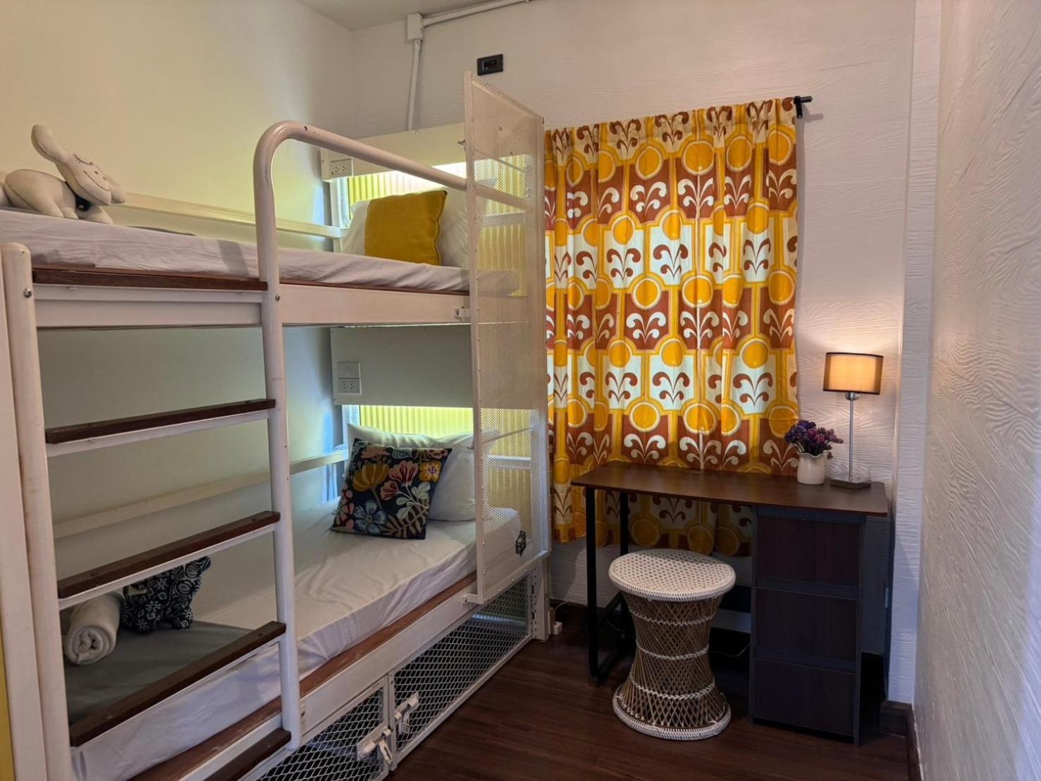 Chiza Hostel Chiangmai Chiang Mai Esterno foto
