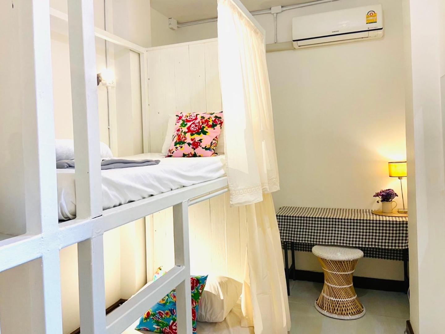 Chiza Hostel Chiangmai Chiang Mai Esterno foto