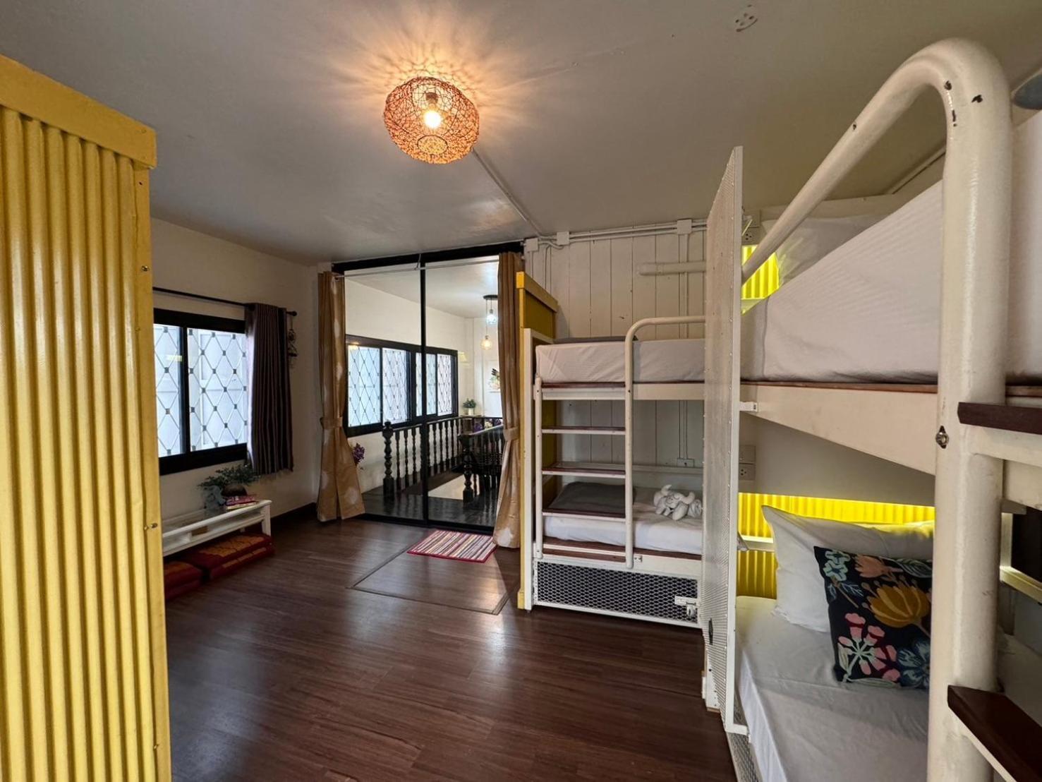 Chiza Hostel Chiangmai Chiang Mai Esterno foto