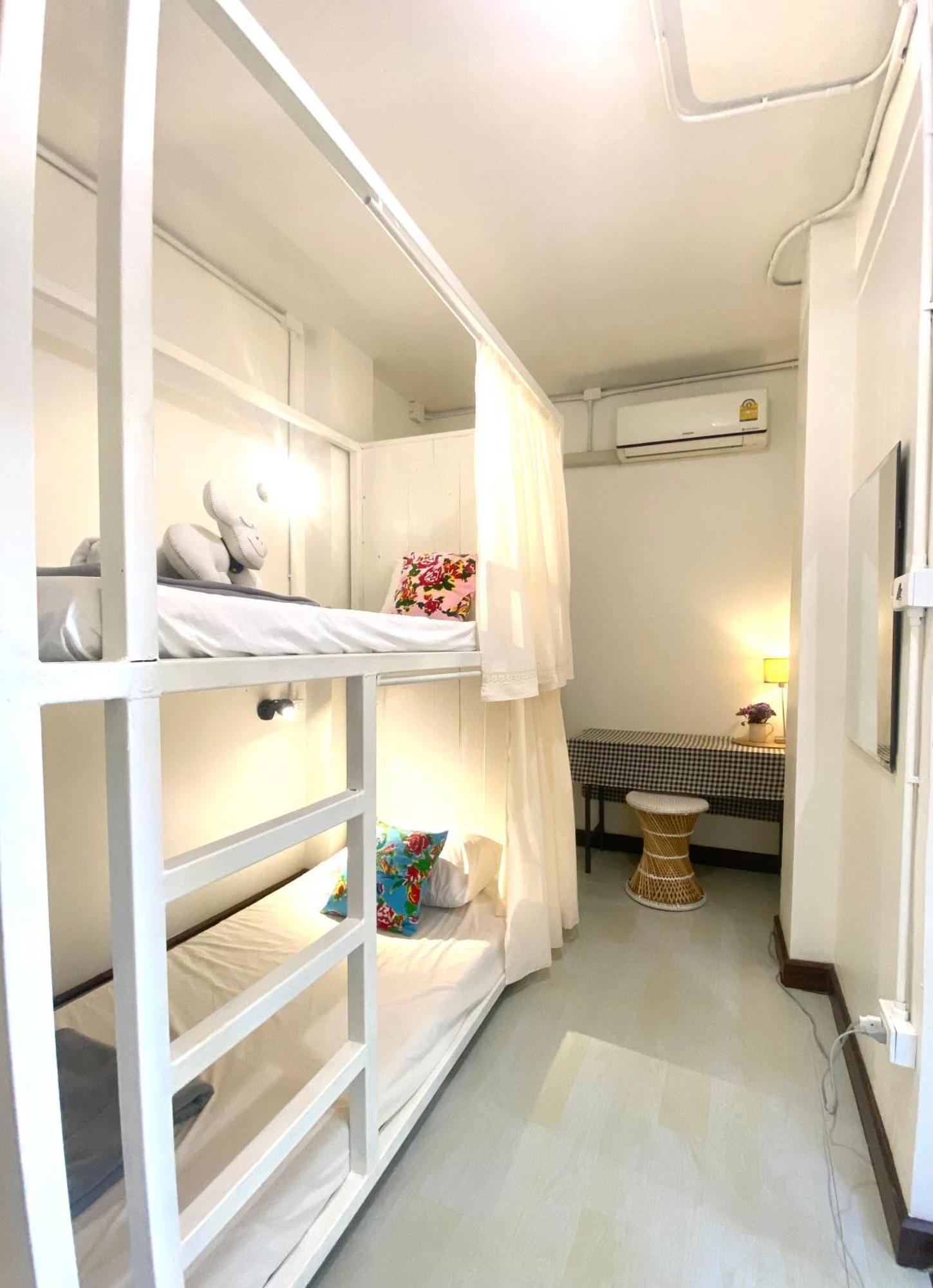 Chiza Hostel Chiangmai Chiang Mai Esterno foto
