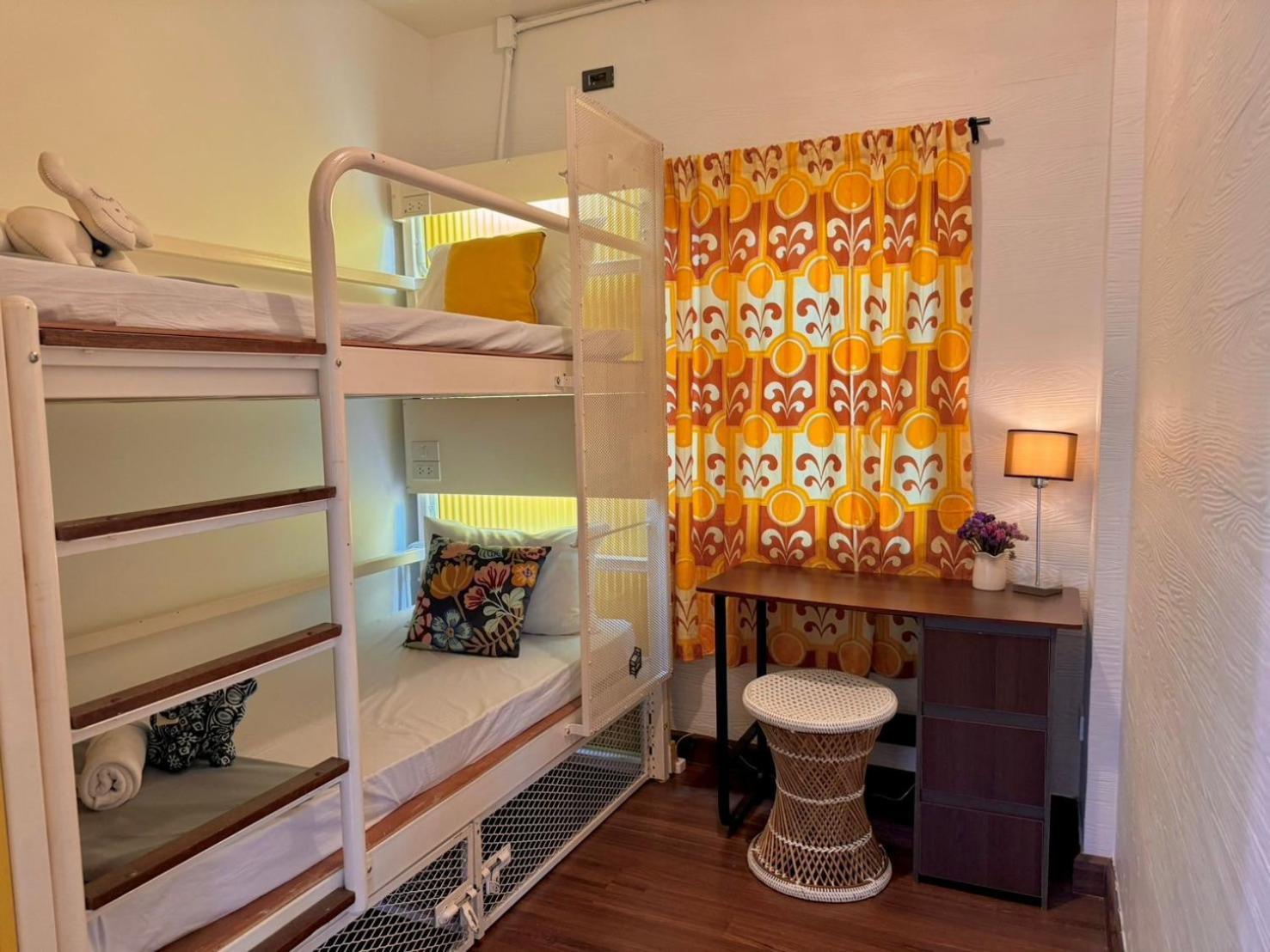 Chiza Hostel Chiangmai Chiang Mai Esterno foto